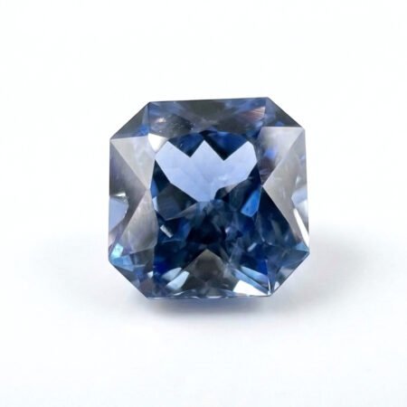 2.56 carats Ceylon Natural Blue Sapphire