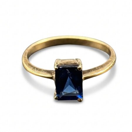 Blue Sapphire Ring in 9K Yellow Gold